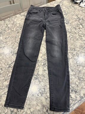 Women’s Black Slim Stretch Jeans